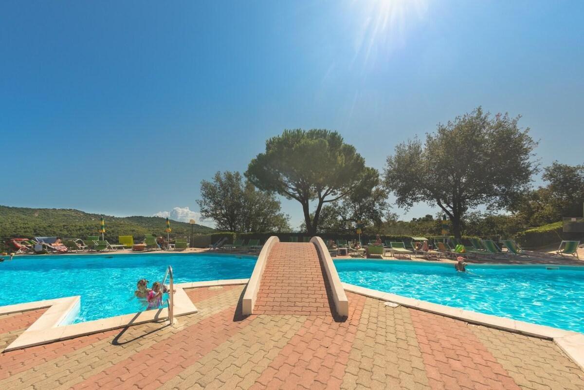 Hotel Villino Garden & Pool Marina dʼMarina dʼAndora Exterior foto