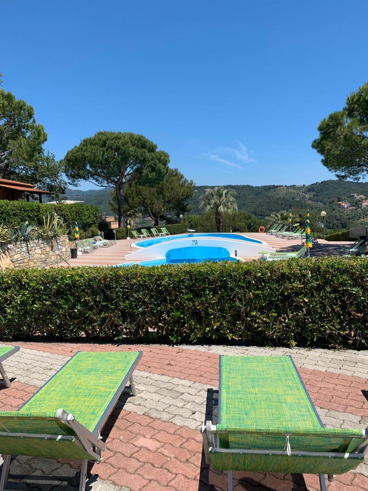 Hotel Villino Garden & Pool Marina dʼMarina dʼAndora Exterior foto
